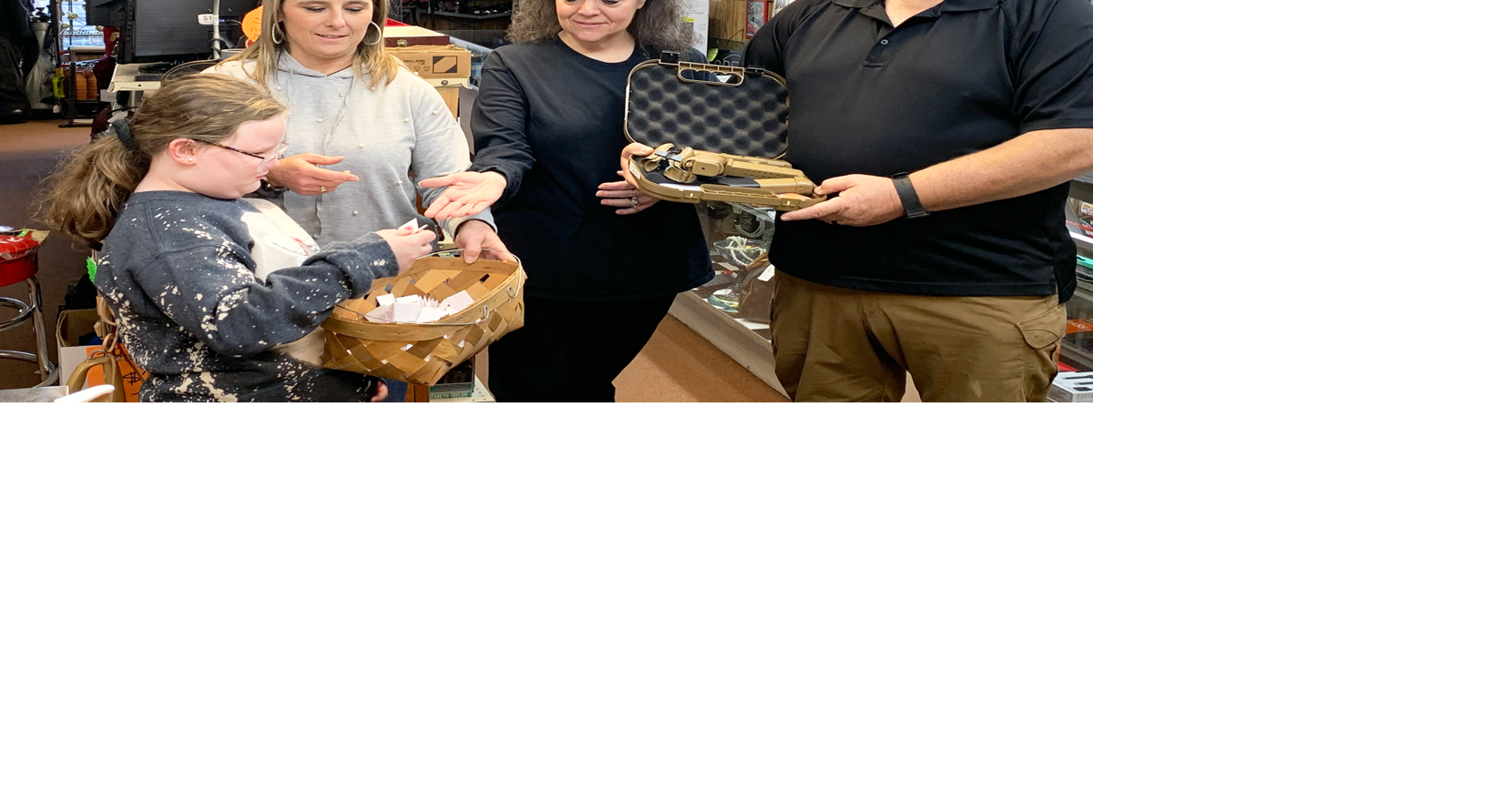 FOP receives $600 from gun raffle | News | sandmountainreporter.com
