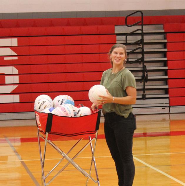 SandMountainReporter.com - Douglas alum takes over Lady Eagles volleyball image