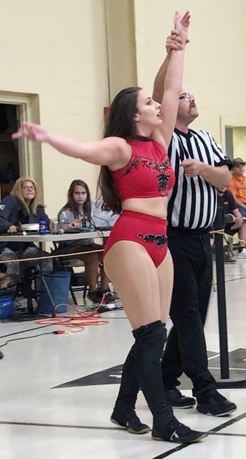 Lee vs. Lady Kong at 431 Sports Arena