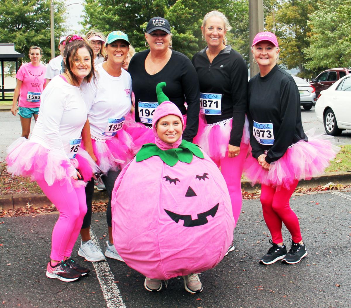 Hundreds pour in for Pink Pumpkin Run Marshall County celebrates