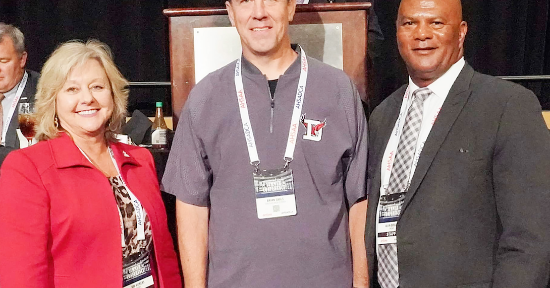 AHSAA recognizes Douglas for sportsmanship - Vimarsana News
