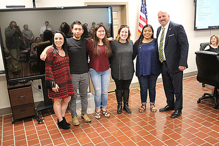 Albertville BOE recognizes students for accomplishments | News