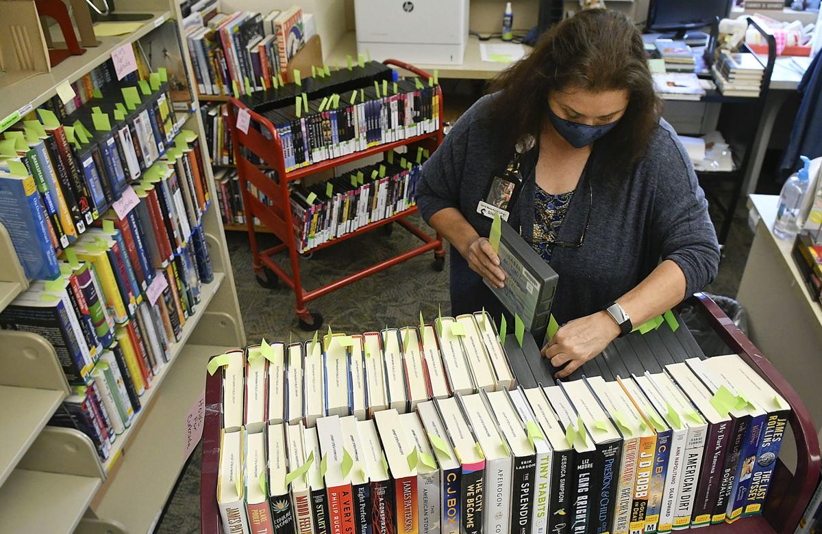 062420 SM Library curbside pickup 01.jpg