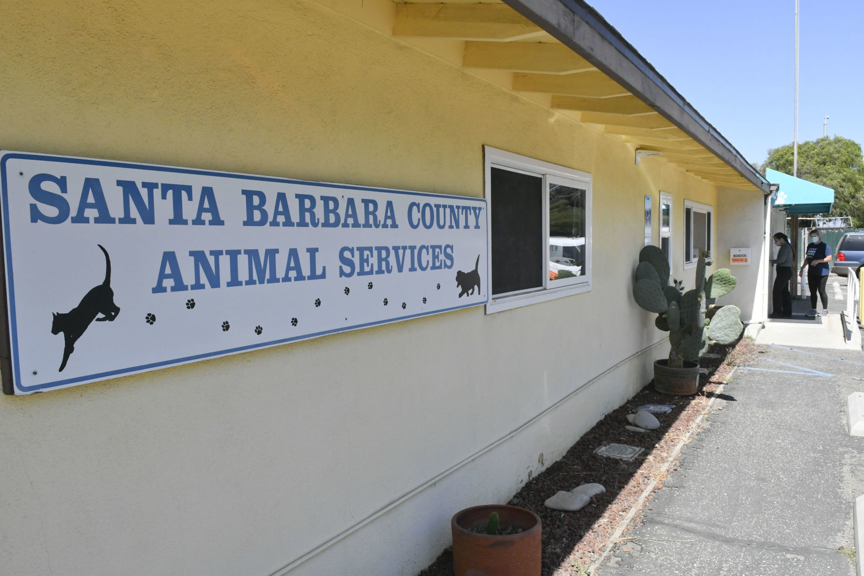 Santa Barbara County Animal Services shuts down Lompoc shelter