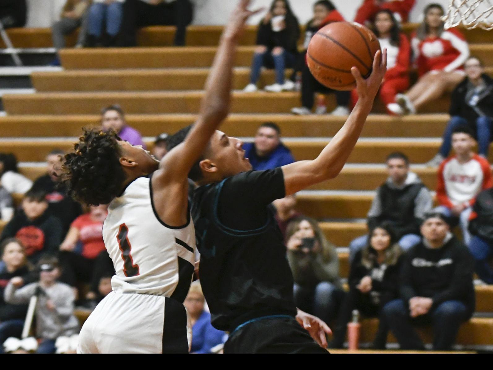 Basketball Morin Tefera And Arriola Help Pioneer Valley Cruise Past Santa Maria For First Ocean League Win High School Santamariatimes Com