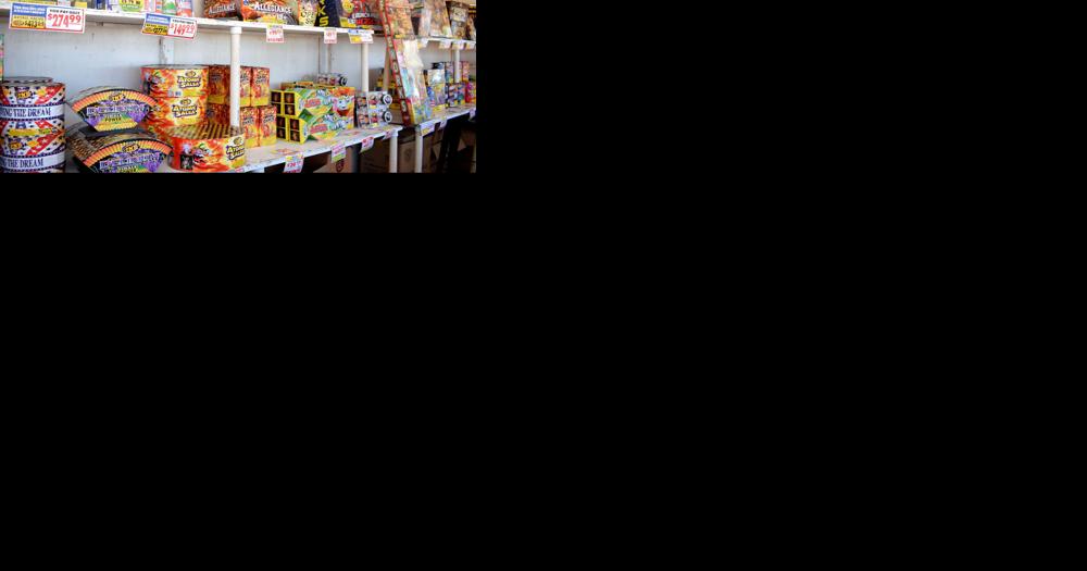 Fireworks sales begin in Santa Maria - Vimarsana News