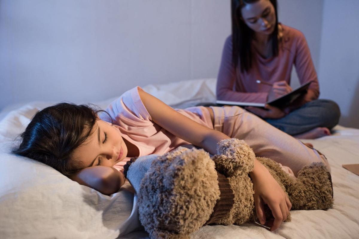 Sleep Friendly Routines May Help Child Fall Asleep More Easily