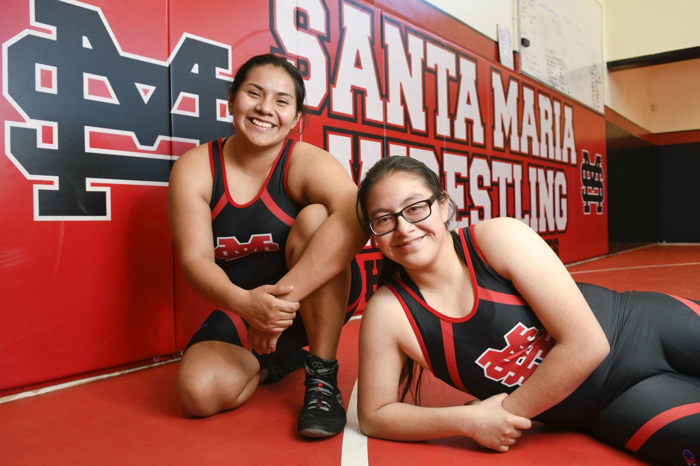 With An Assist Santa Maria Girls Win First Masters Wrestling Title Wrestling Santamariatimes Com
