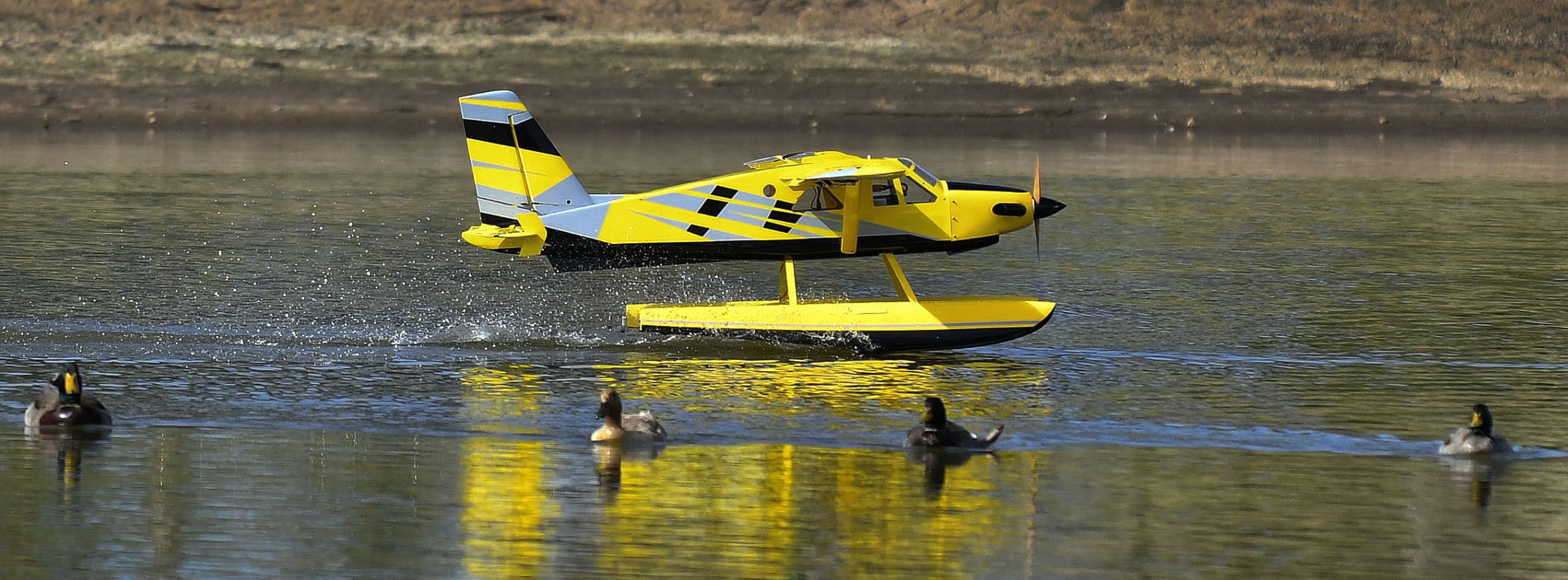 rc float plane