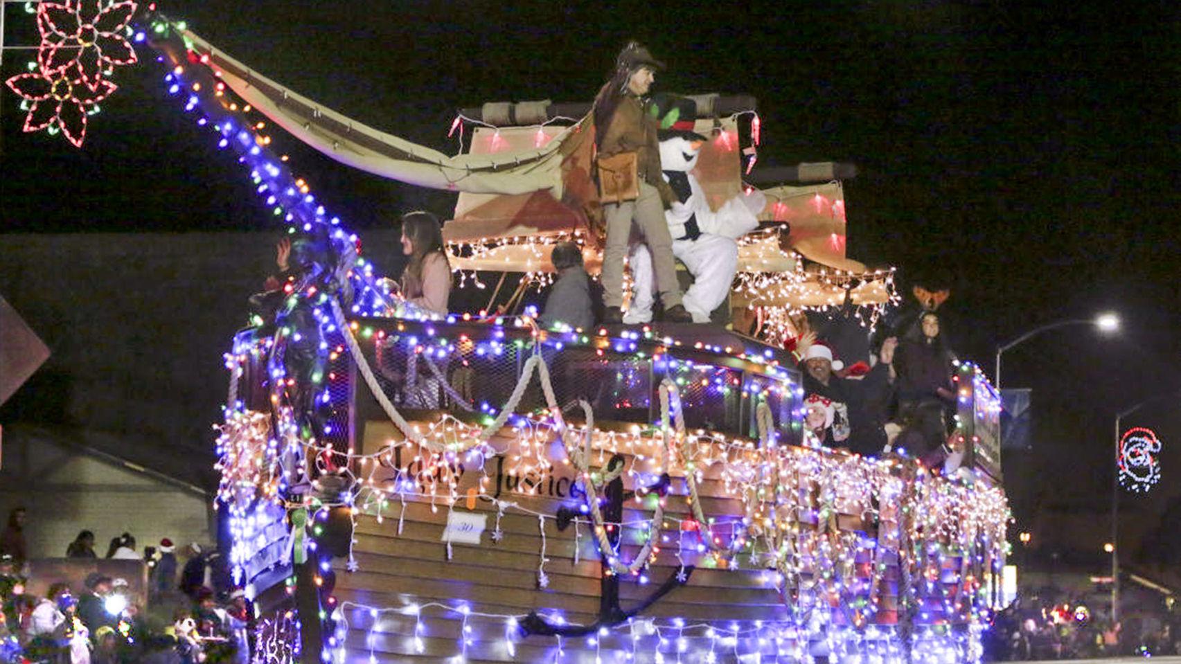 Christmas Parade of Lights to feature holiday's finest | Local News |  santamariatimes.com, image size:1705x959