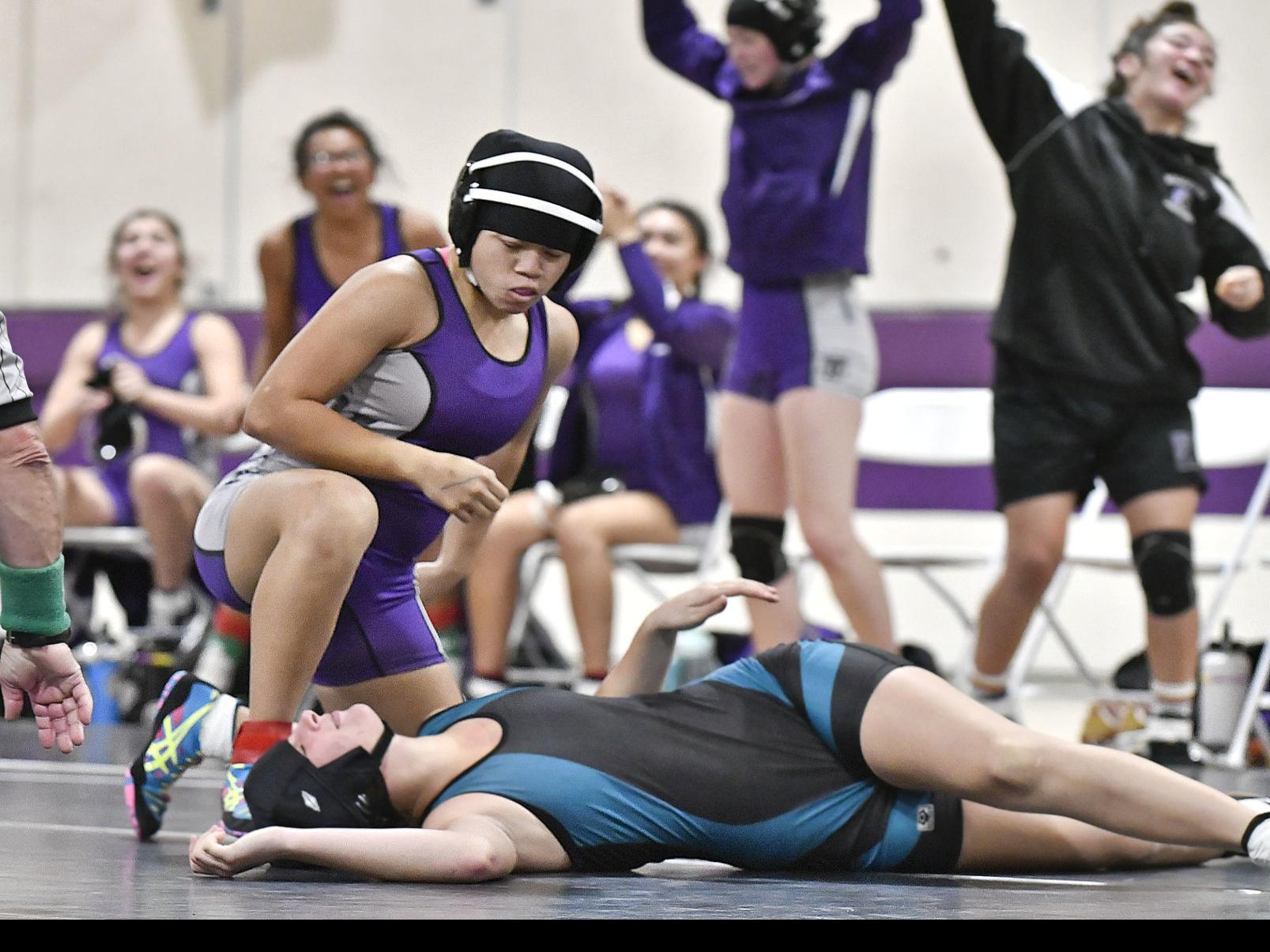 Zo S Gold Mines Girls Wrestling Is Continuously Growing And We Should All Get Used To Its Growth Wrestling Santamariatimes Com