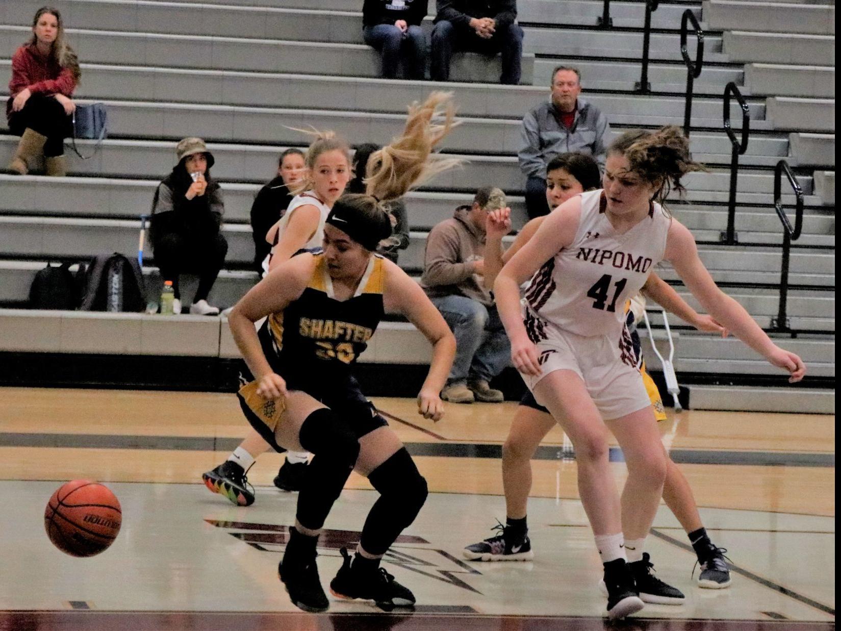 Girls Basketball Underdog Shafter Upsets Nipomo In First Round Of