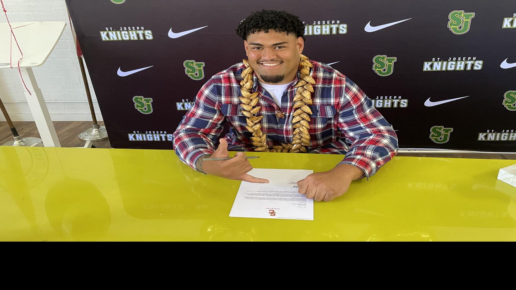 Hancock's Erwin Taomi signs with USC for offense | College Sports |  santamariatimes.com