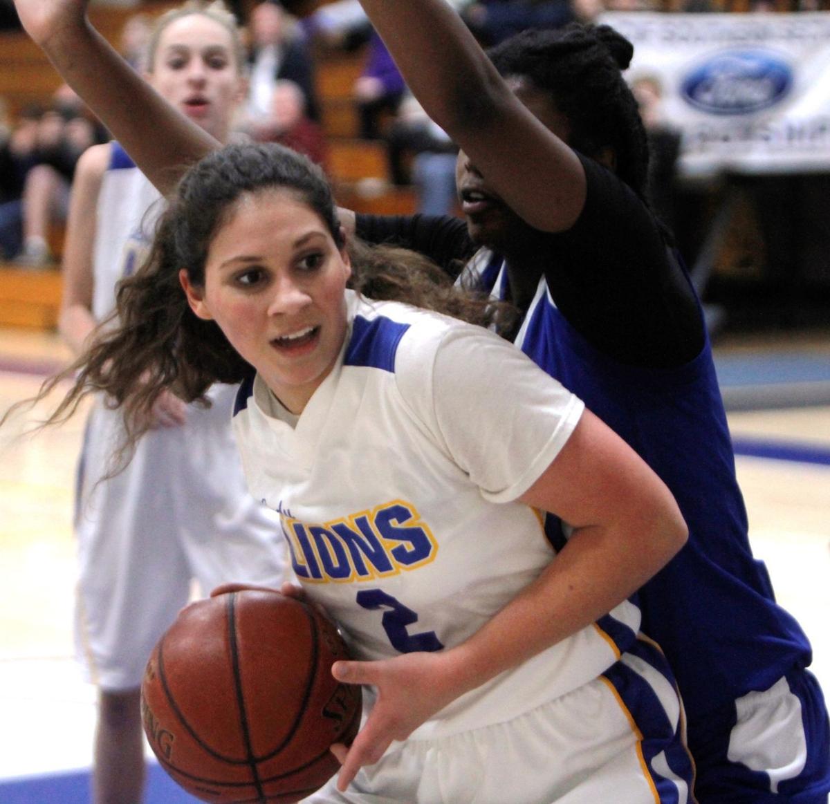 Cif Ss Playoffs Vca Holds Off Price In 42 28 Win High School
