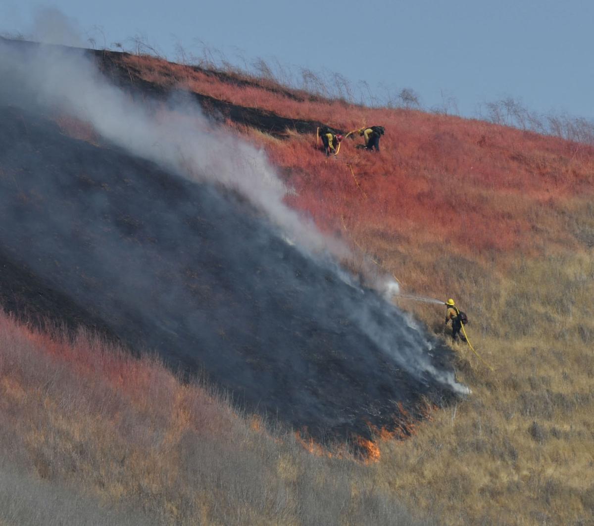 Crews Maintain Steady Hold Over Windmill Fire Full Containment Expected Monday Morning Local 3234