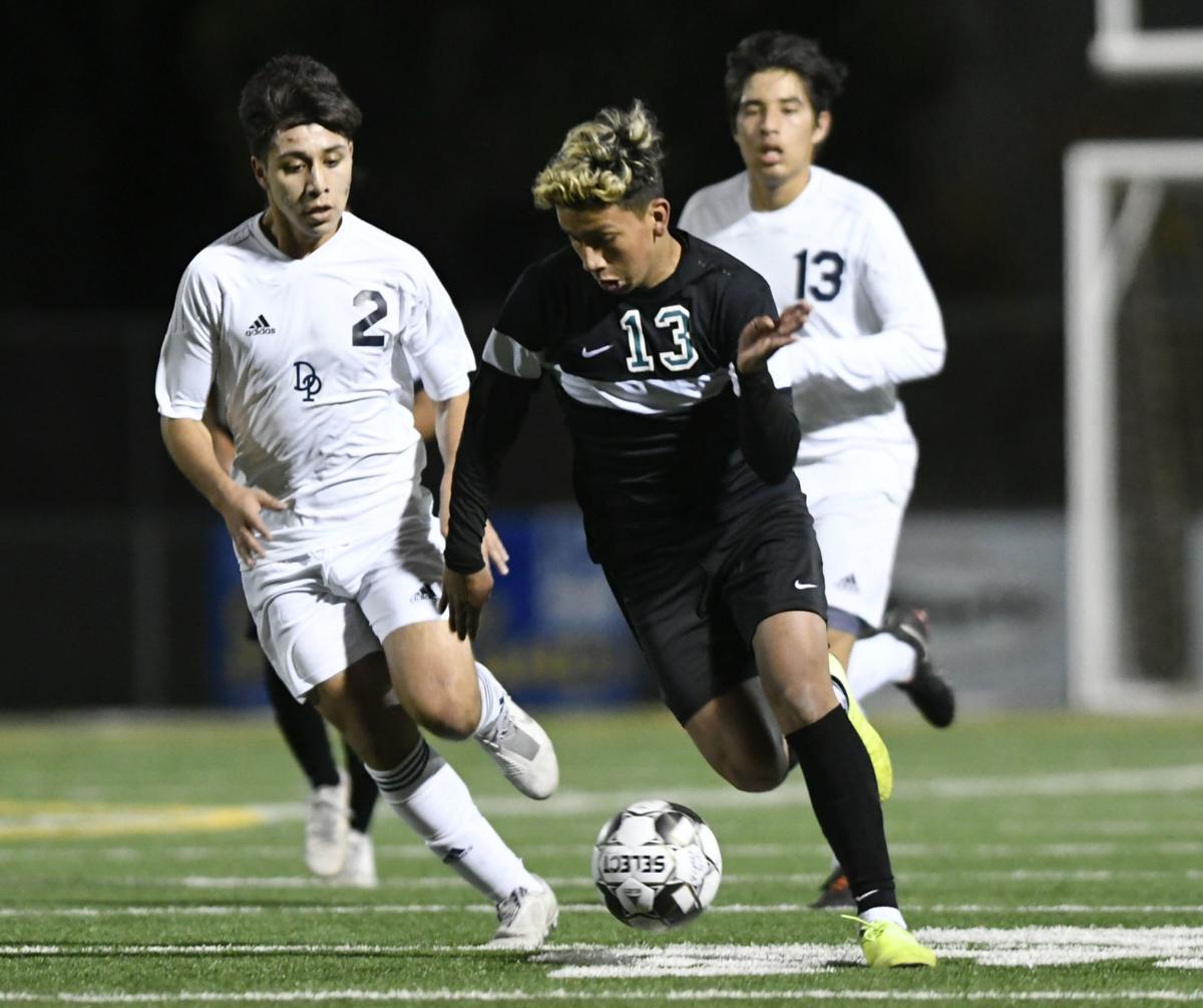 121919 DP PV boys soccer 11.jpg