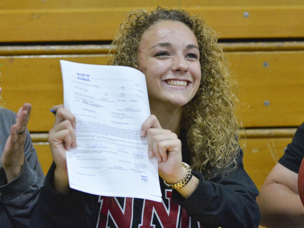 Erin Jenkins Cabrillo S All Area Mvp Heading To Northwest