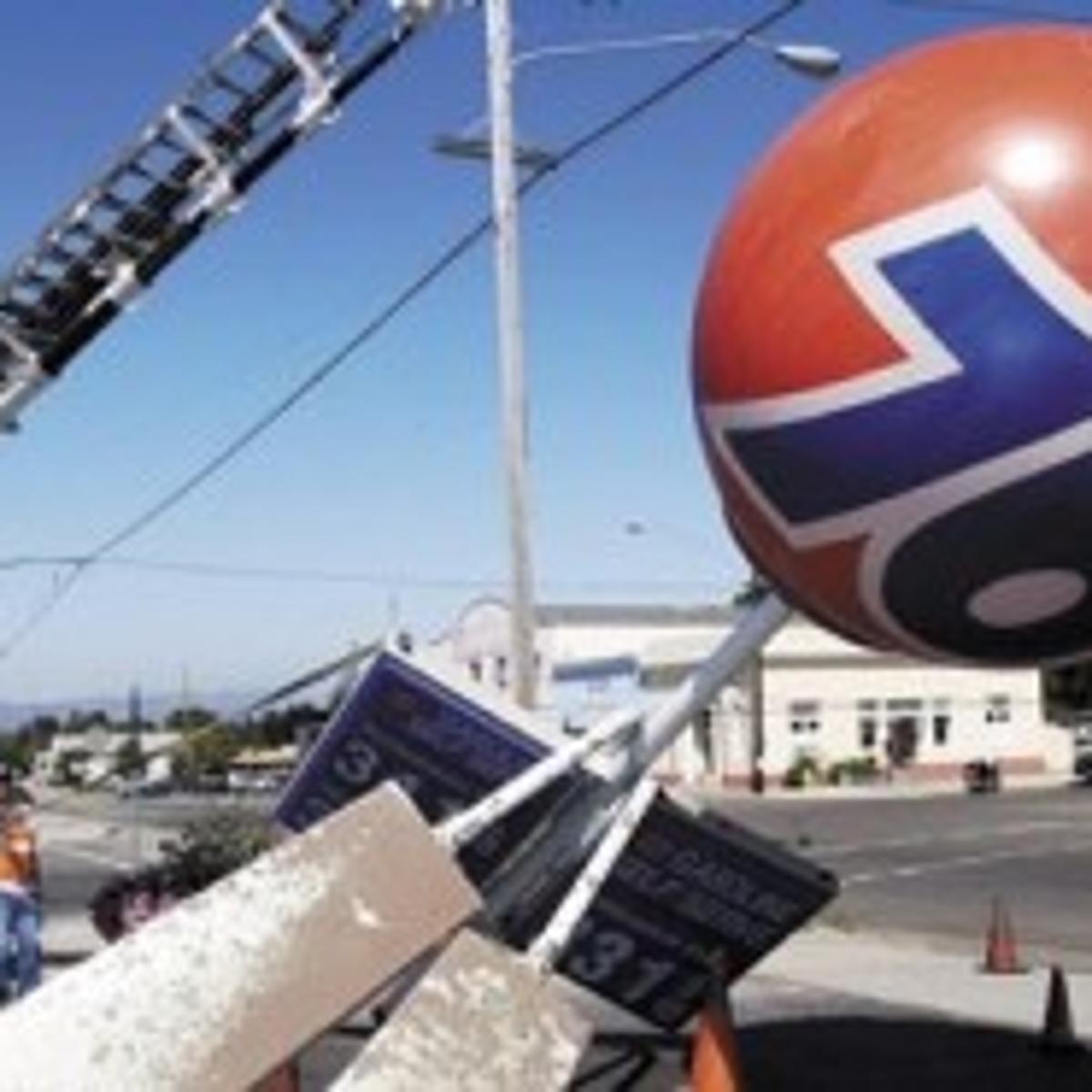 Dropping the Ball, Orcutt loses landmark | Local News | santamariatimes.com