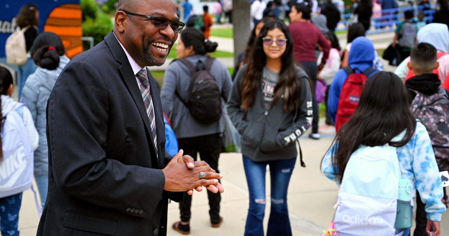 Thousands of Santa Maria students return to school - Vimarsana News