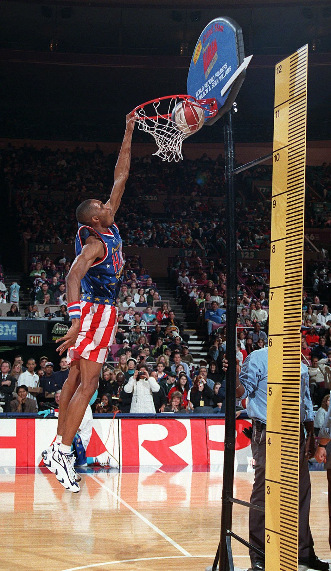 1997, Harlem Globetrotters | | santamariatimes.com