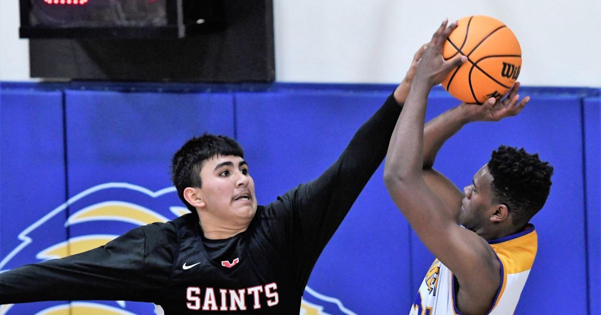 A host of will try to lead Santa Maria's boys basketball team A host of will try to lead Santa Maria's boys basketball team