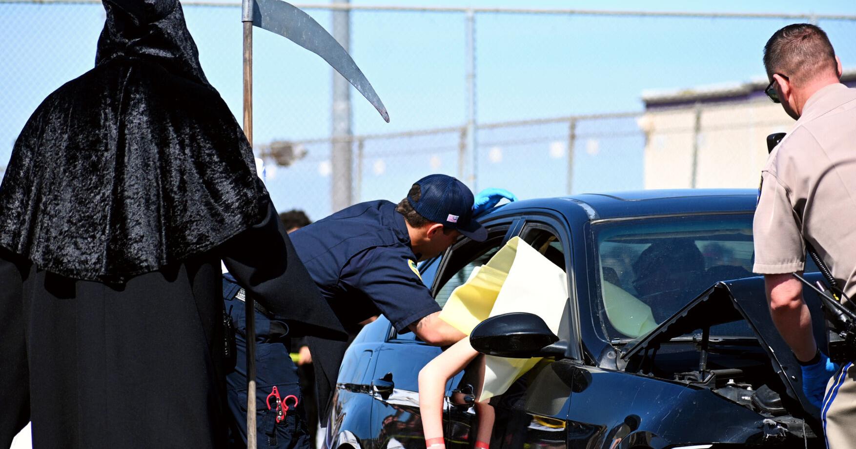 Mock drunk driving crash leaves Righetti students stunned during 'Every 15 Minutes' program - Vimarsana News