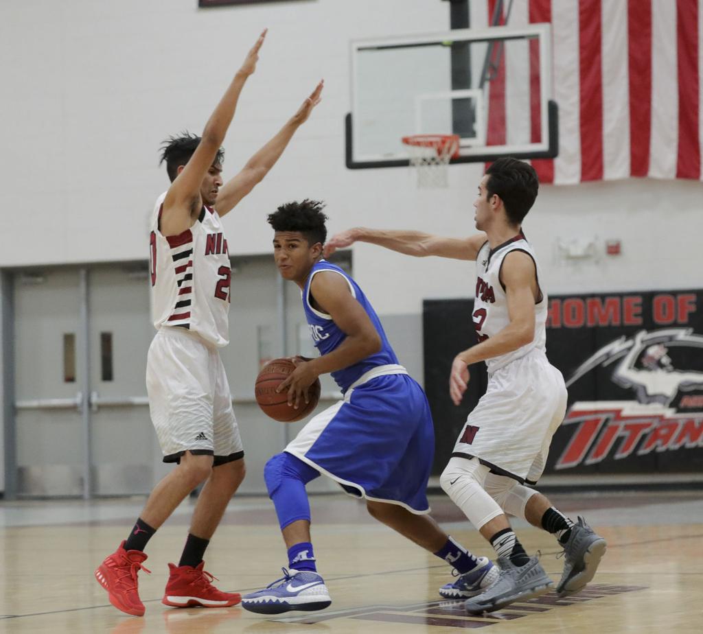 Basketball Nipomo Stuns Lompoc 59 49 For First Win Of Season
