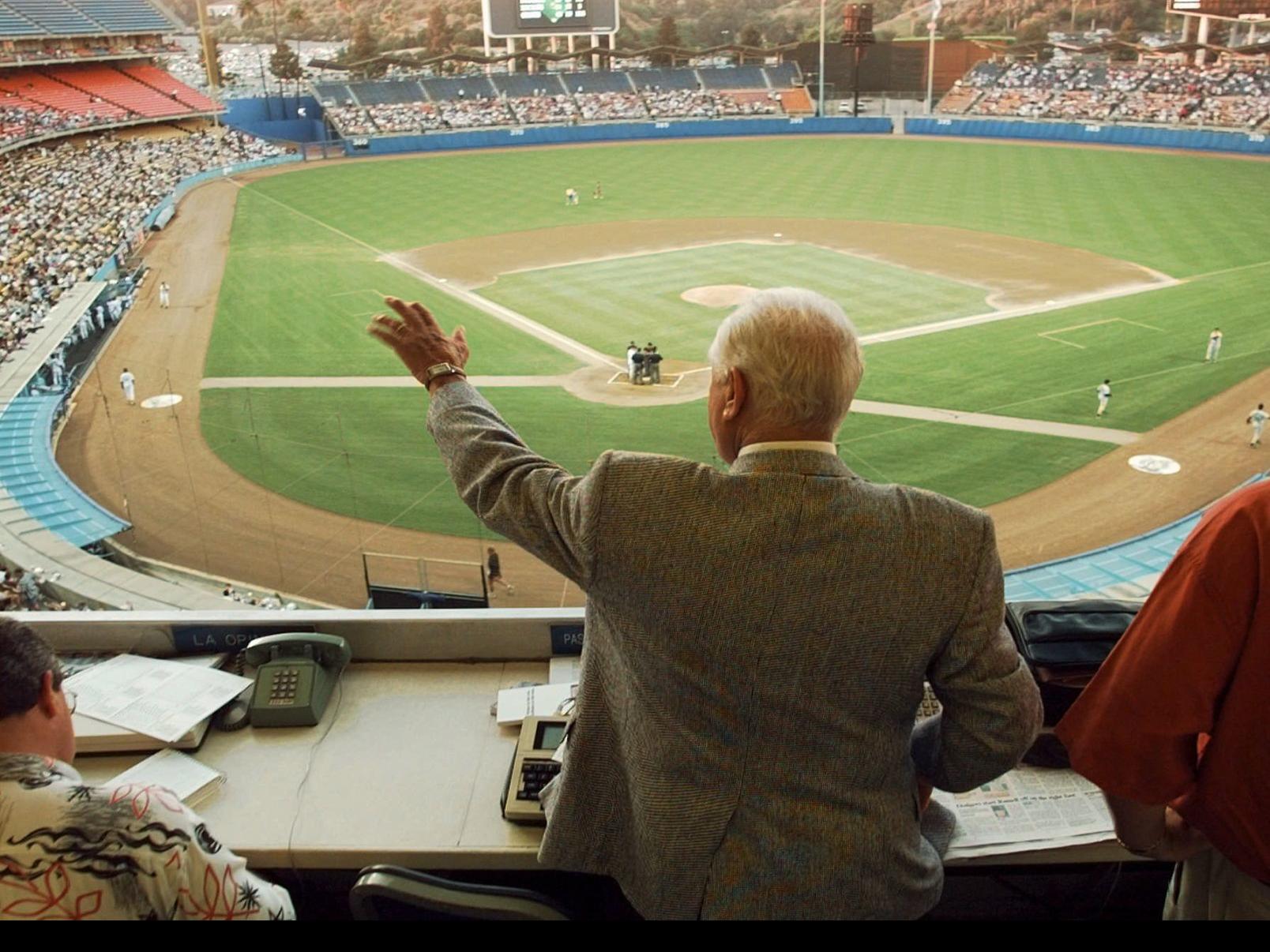 Hall of Fame manager Tommy Lasorda memorialized during service at Dodger  Stadium