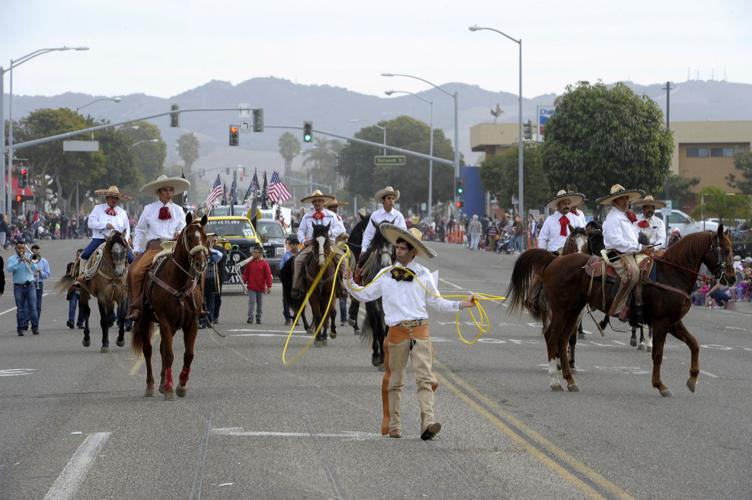 Grover Beach Christmas Parade 2022 Grover Beach Rings In Holidays With Parade, Santa's Workshop | Local News |  Santamariatimes.com
