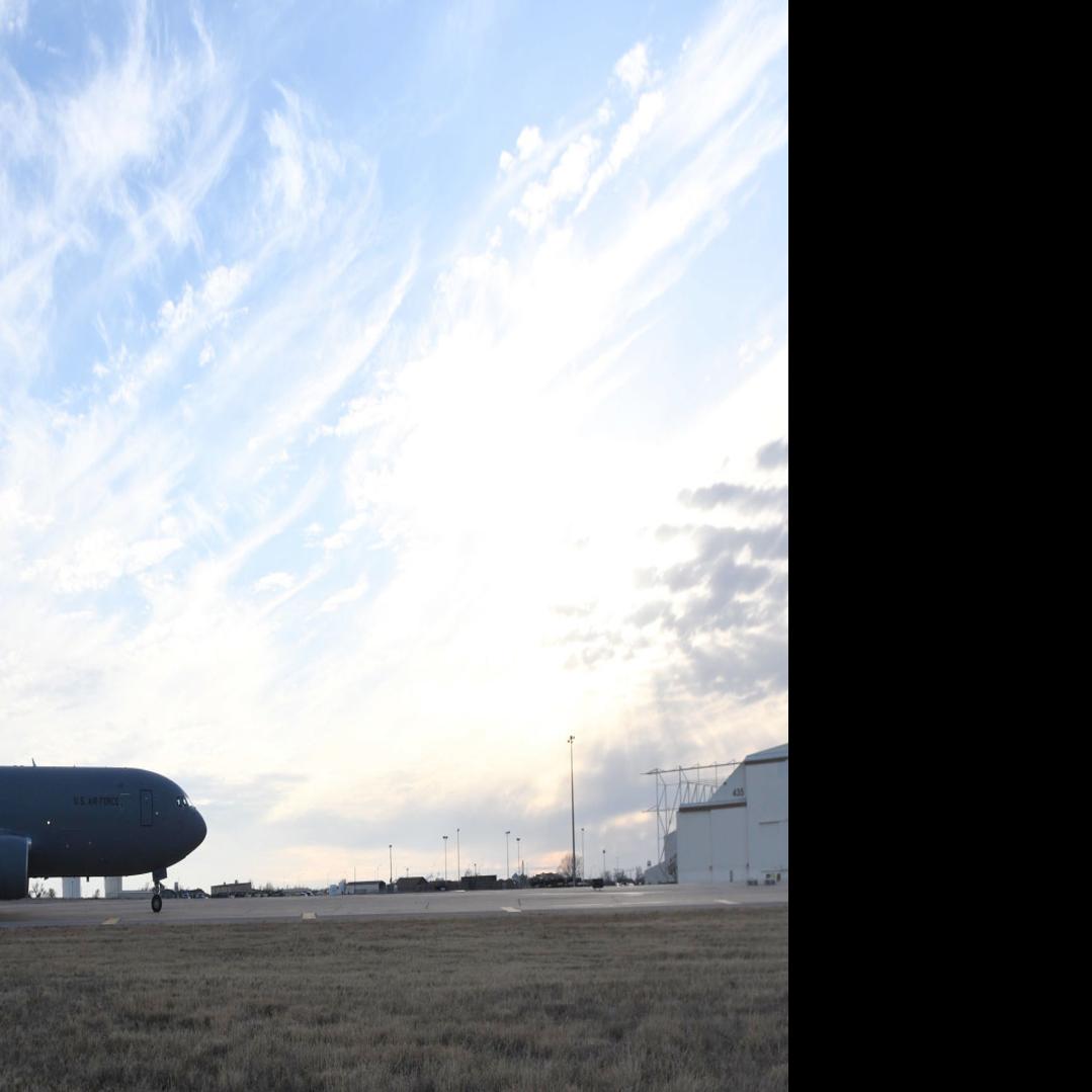 Pegasus Wings Its Way To 97th Amw Vandenberg Air Force Base