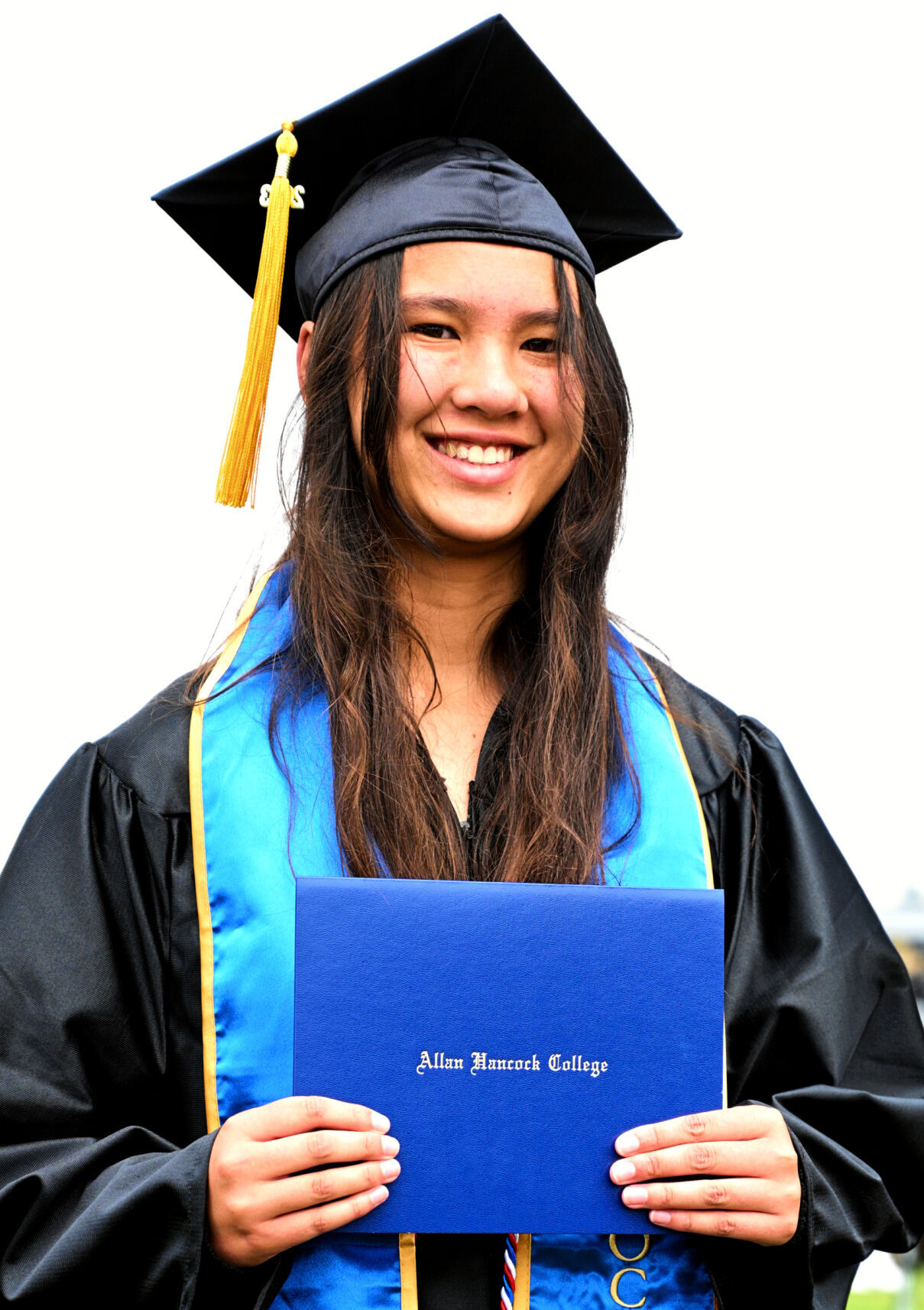 Ready to take on the challenges:' More than 1,200 graduates celebrated at Allan  Hancock College's 102nd commencement ceremony | Local News |  santamariatimes.com