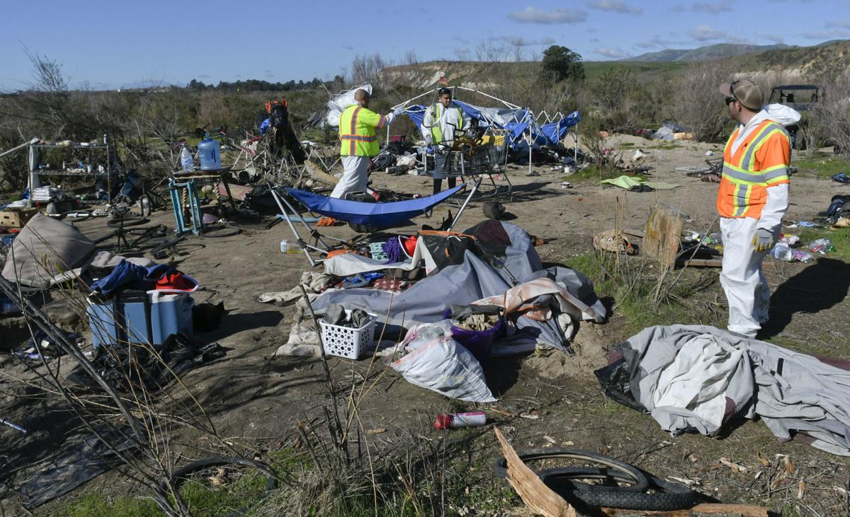 012120 SM River homeless camp 01.jpg