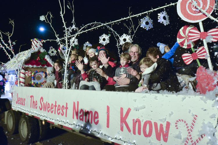 Lompoc Christmas Parade 2022 Winners Announced From Lompoc Christmas Parade | | Santamariatimes.com