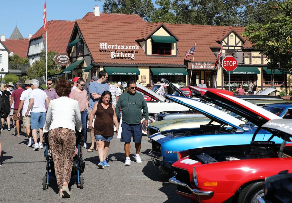 Downtown Solvang packed as thousands come out to Wheels 'n Windmills