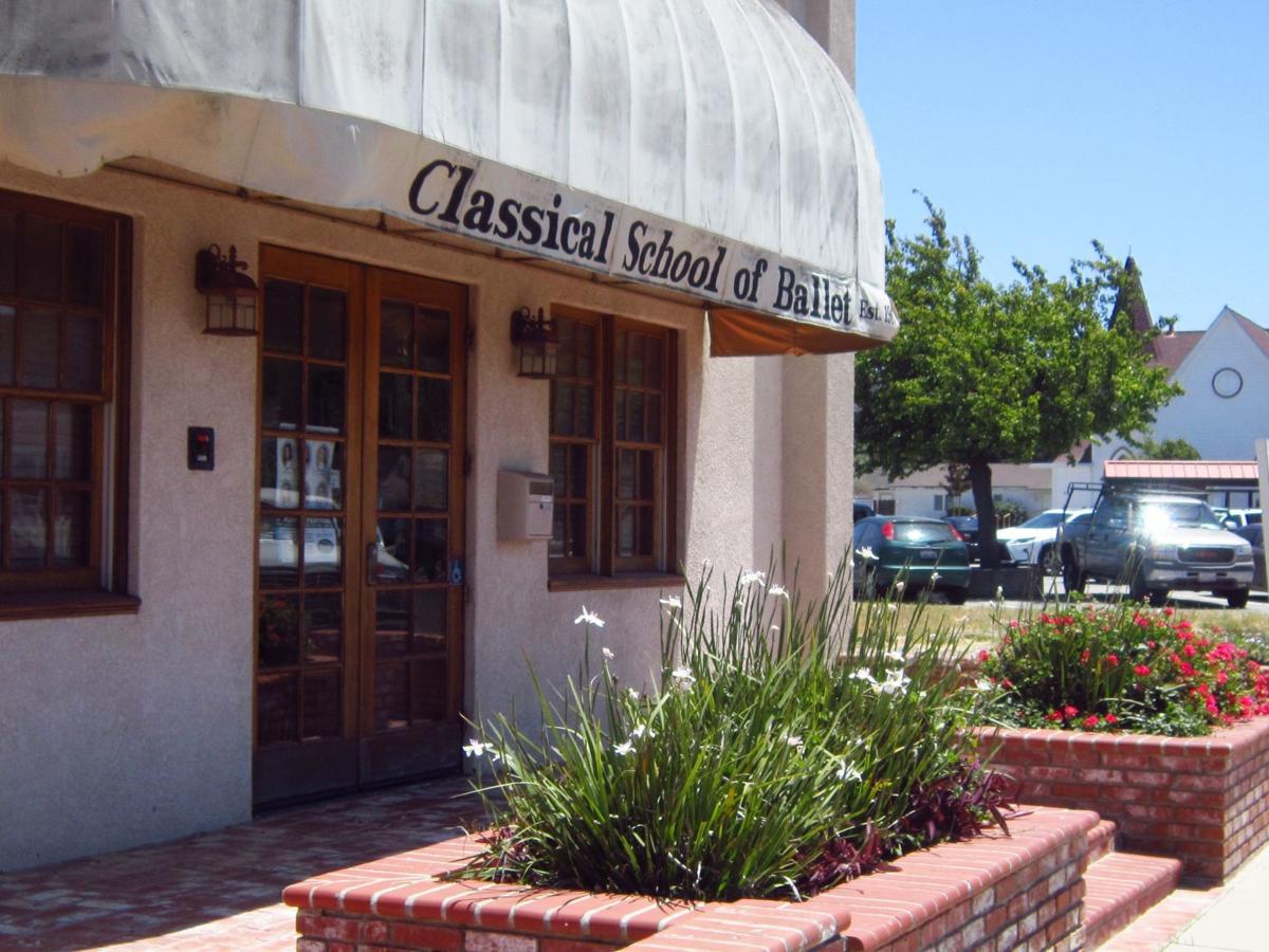061218 Lompoc Classical School of Ballet
