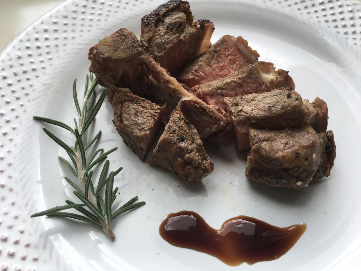 FOOD-TESTKITHCEN-LAMBCHOPS-2-DE