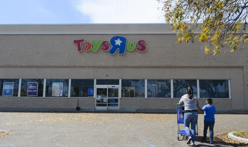 As Santa Maria Toys R Us faces closure, local shoppers search for  alternatives | Local News