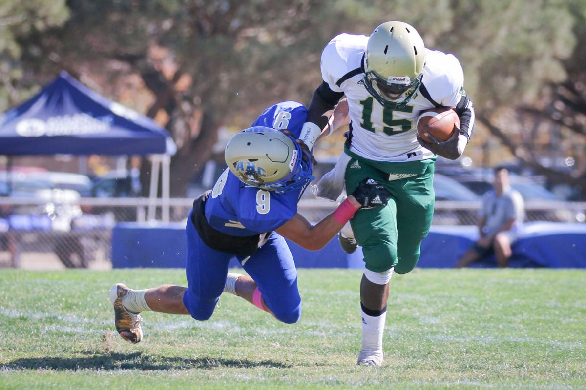 College Football Bulldogs Blast L A Valley 46 7 Hancock