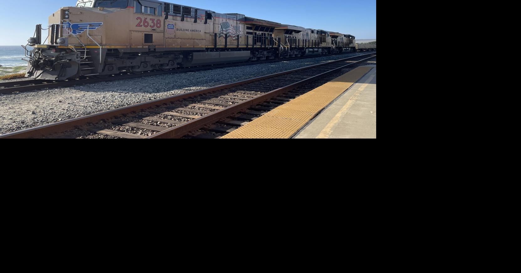 Giant Union Pacific freight stops at Lompoc's Surf Beach | Local News ...