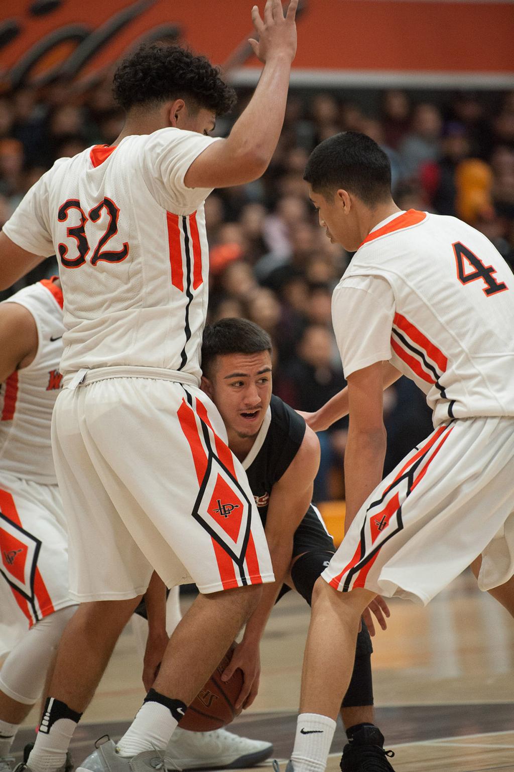 Cif Basketball Saints Stunned By Buzzer Beater At La Puente High School Santamariatimes Com