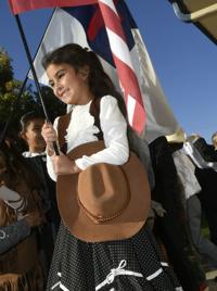 Valley Christian students transform into historical figures for American  Heritage Day, Local News