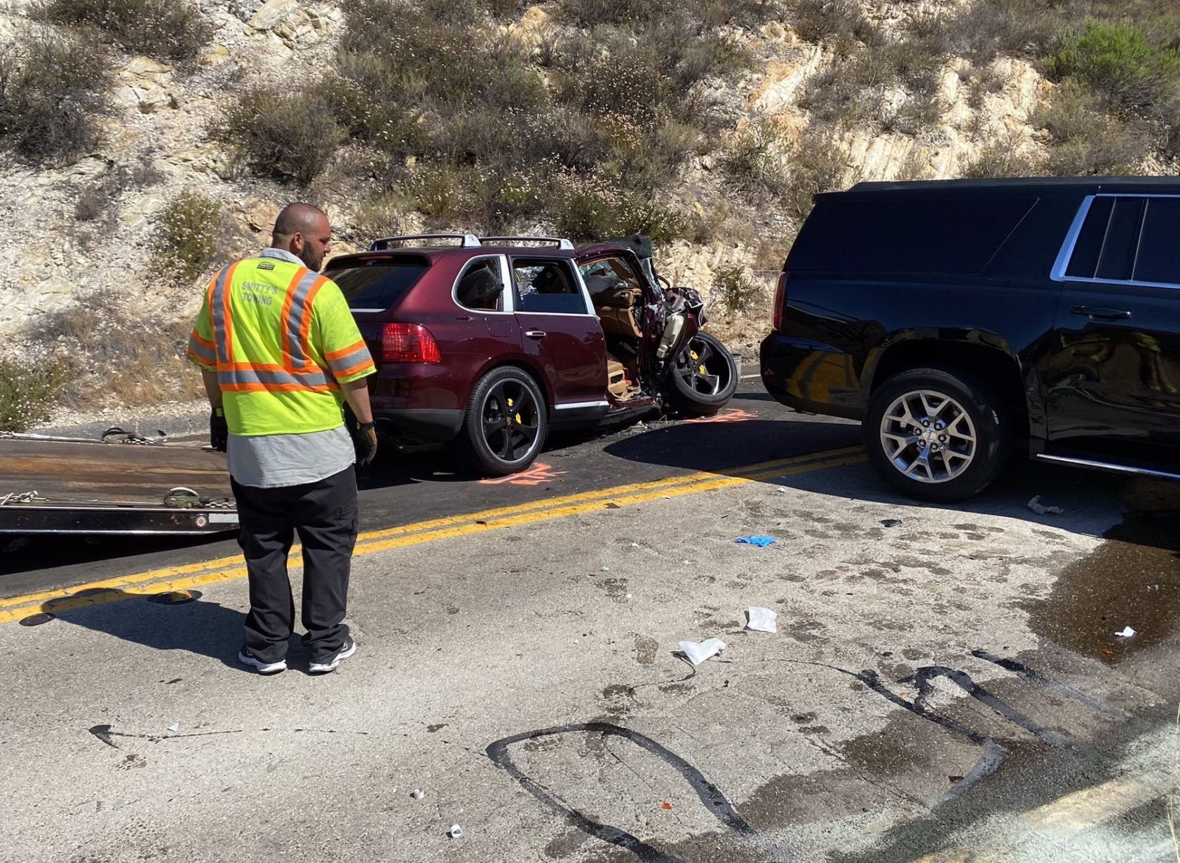 Update Two critically injured in crash that closed Hwy 166