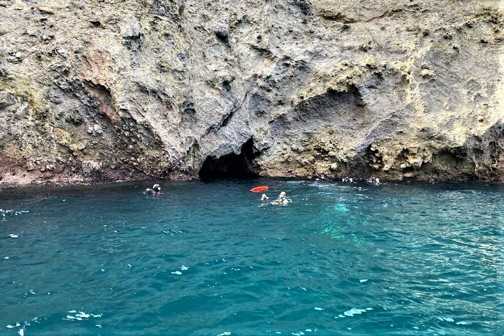 Body found in Santa Cruz Island underwater cave may be diver