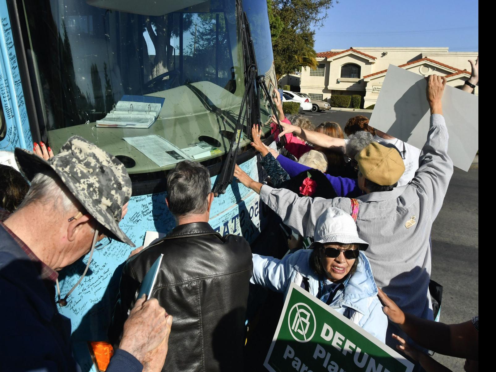 Anti Abortion Activists Take To Santa Maria Streets Local News Santamariatimes Com