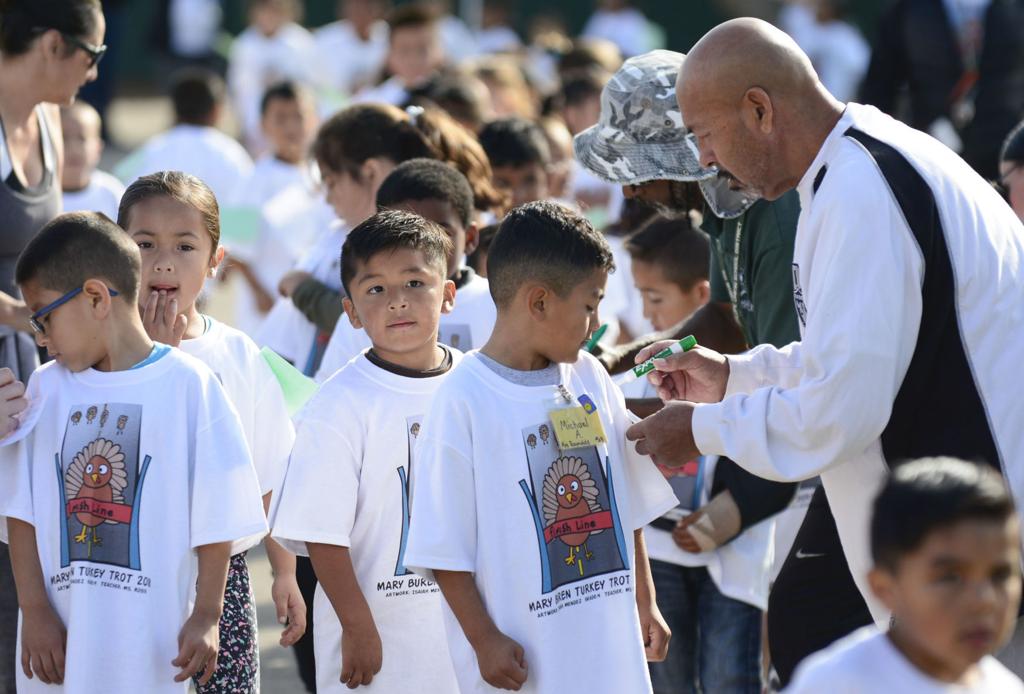 Photos: Mary Buren Elementary holds Turkey Trot Run in Guadalupe, Education