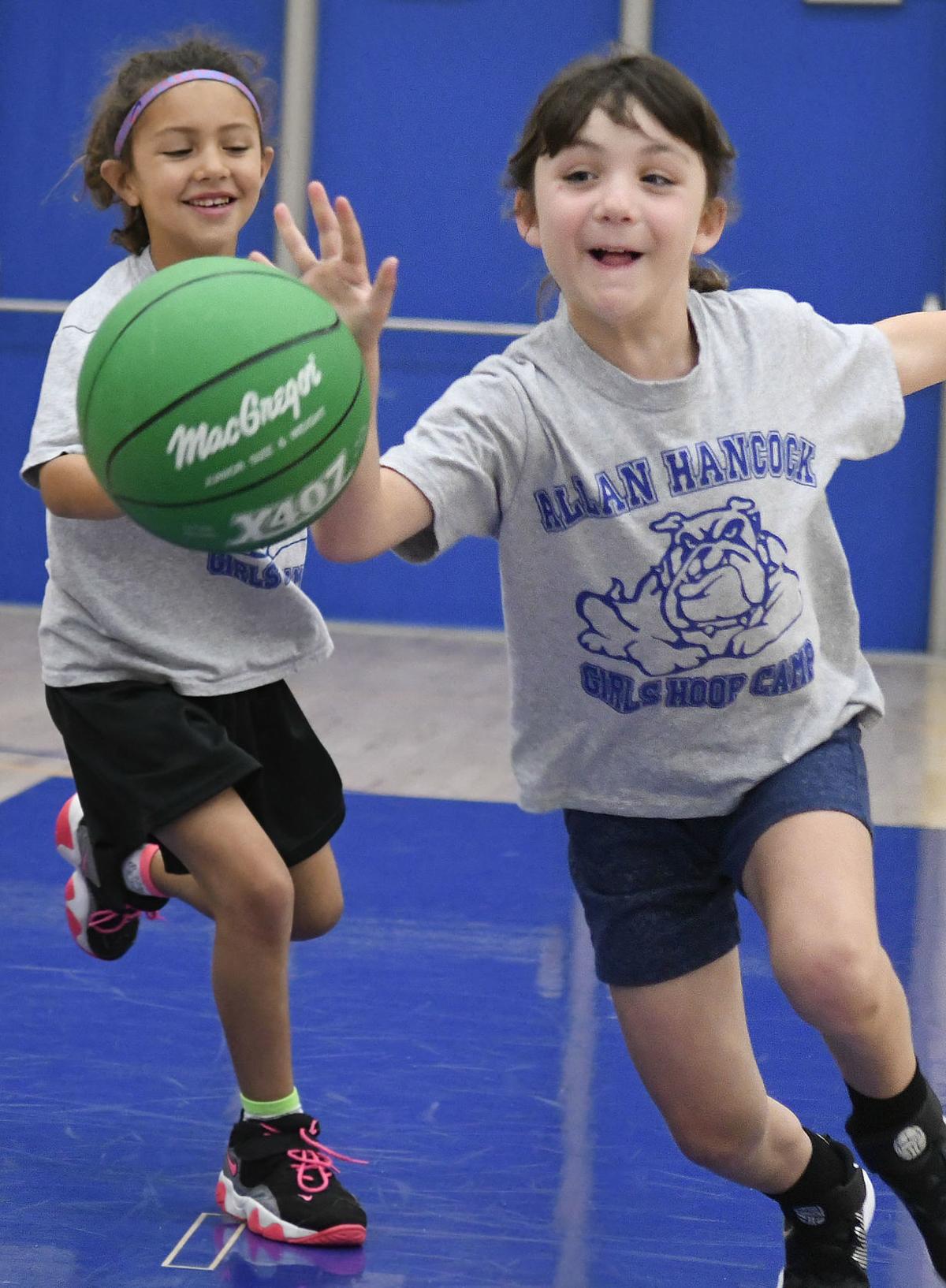 Hancock Hosts Annual Hoops Camp Bulldogs Aim To Spread Game Of Basketball Hancock College Santamariatimes Com