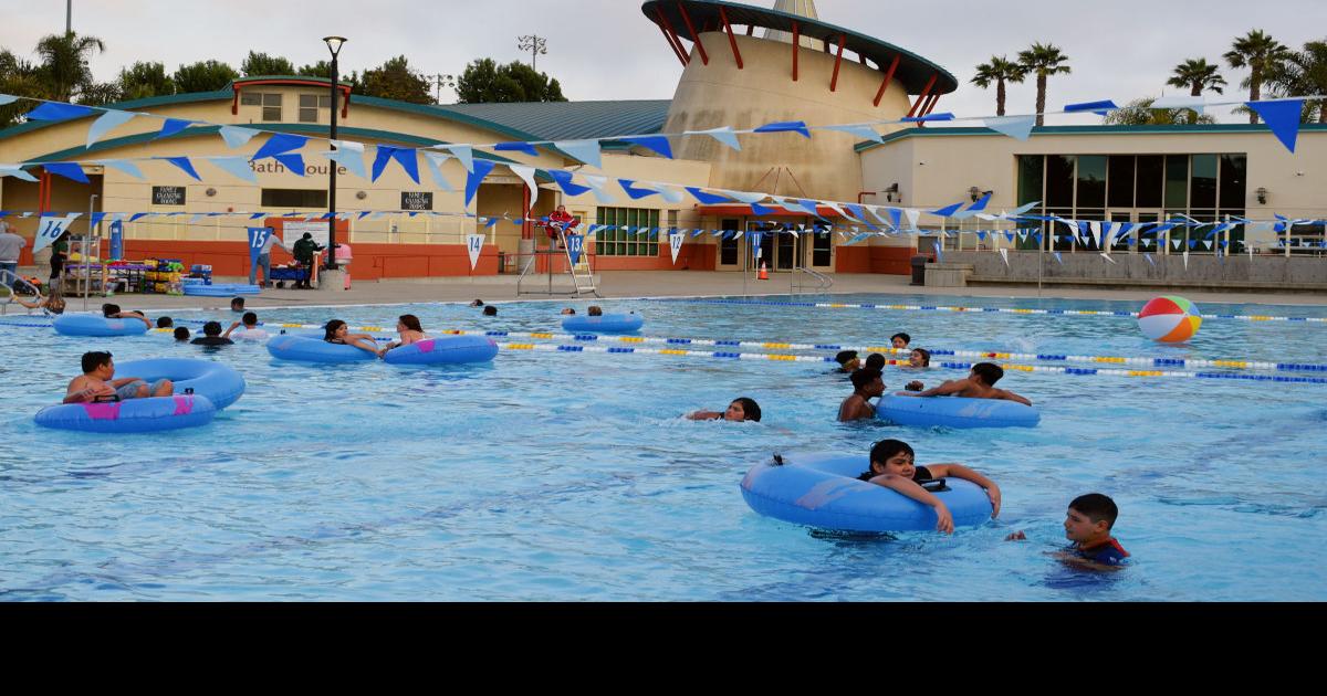 Photos Paul Nelson Aquatic Center hosts Back to School Pool Bash