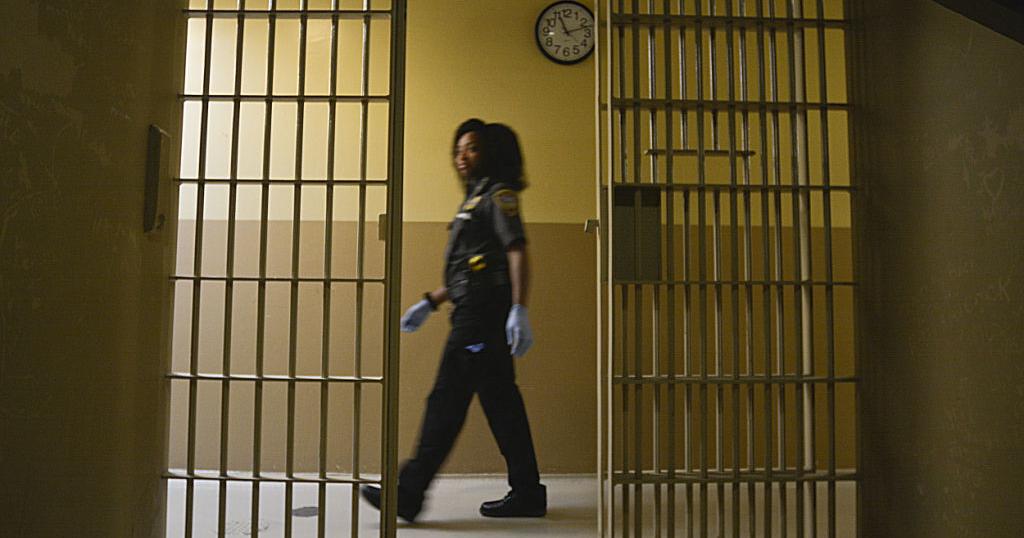 FCC Lompoc inmate charged in beating over prison phone - Vimarsana News