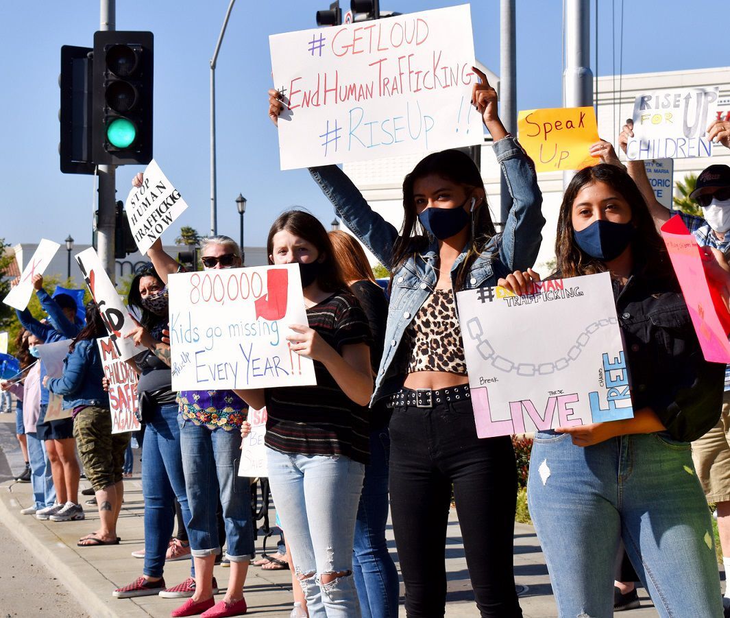 073020-smt-photo-HUMAN-TRAFFIC-RALLY-1 (Spanish)