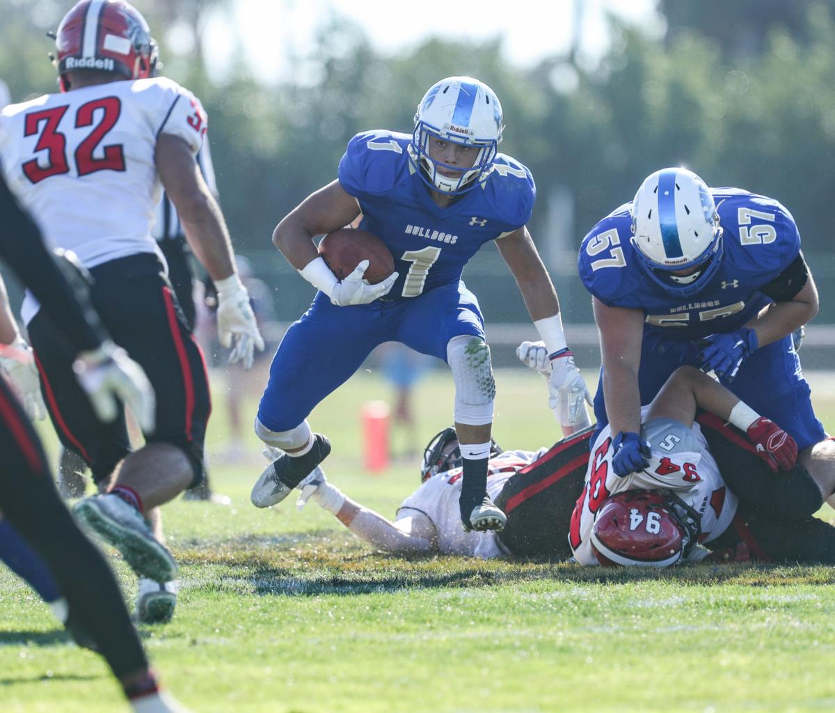 Hancock Football Bulldogs Rout Santa Barbara City Move To 7 1 On
